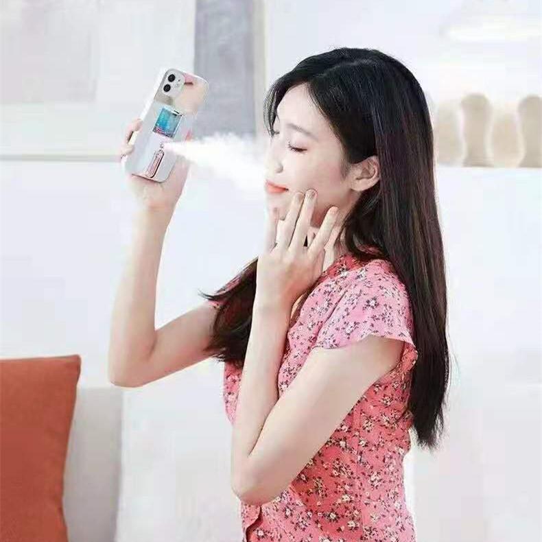 Moisturizing and makeup mobile phone case