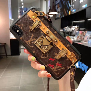 Fashion lock diagonal strap phone case