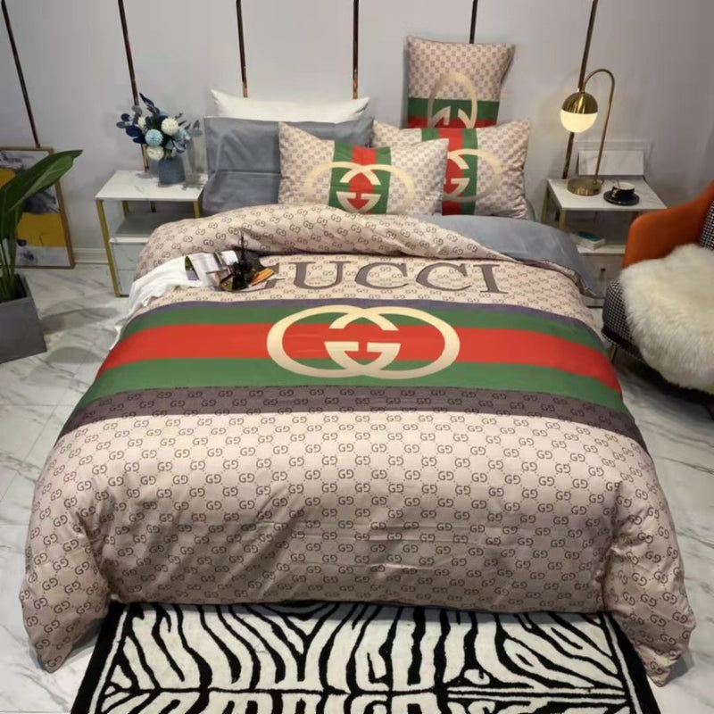 Luxury 100% cotton  four-piece Bedding Set