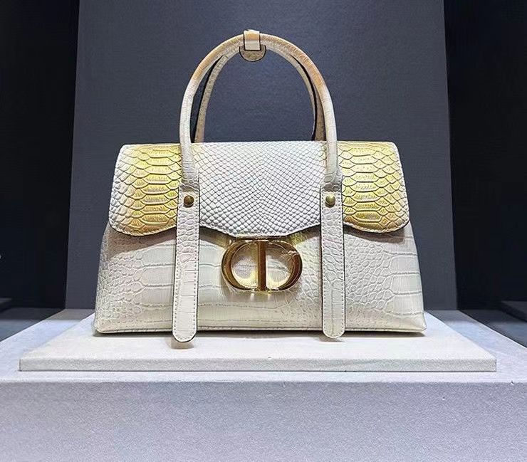 2023 Luxury handbag