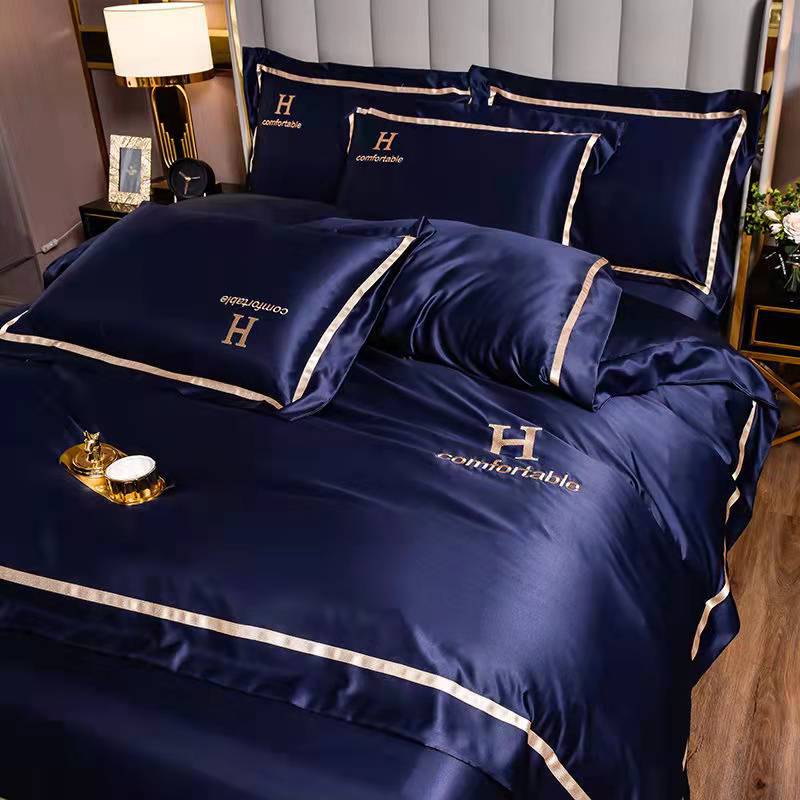 High quality Comfortable Silk ice silk Four-Piece Suit  Bed Supplies