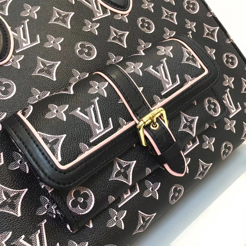 2022 New LV Oversized Tote--7