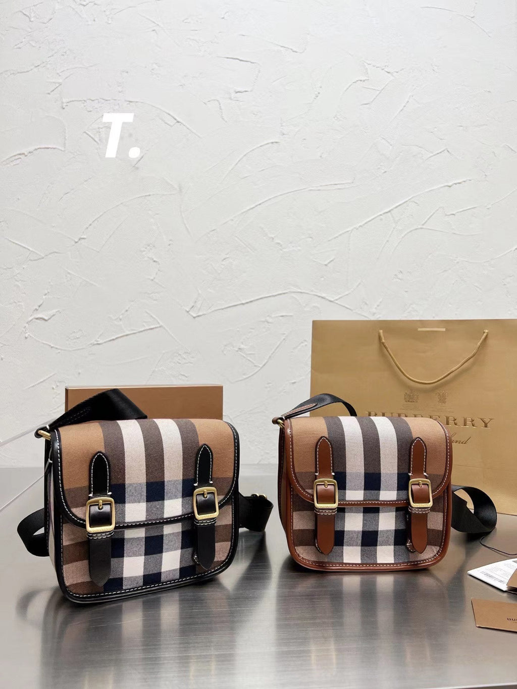 2022 Burberry Handbag - 61