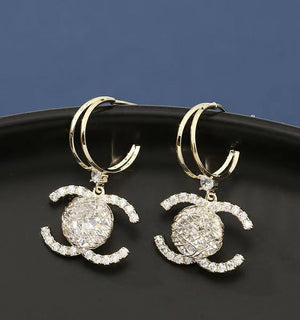 Small fragrant diamond pearl earrings