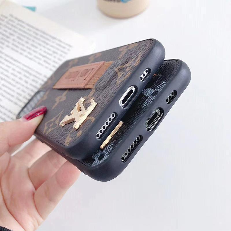 Retro Printed Wristband Phone Case