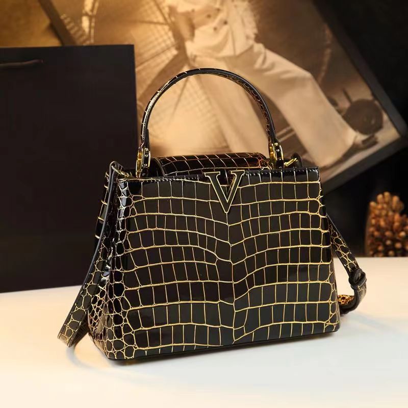 2023 Crocodile pattern handbag