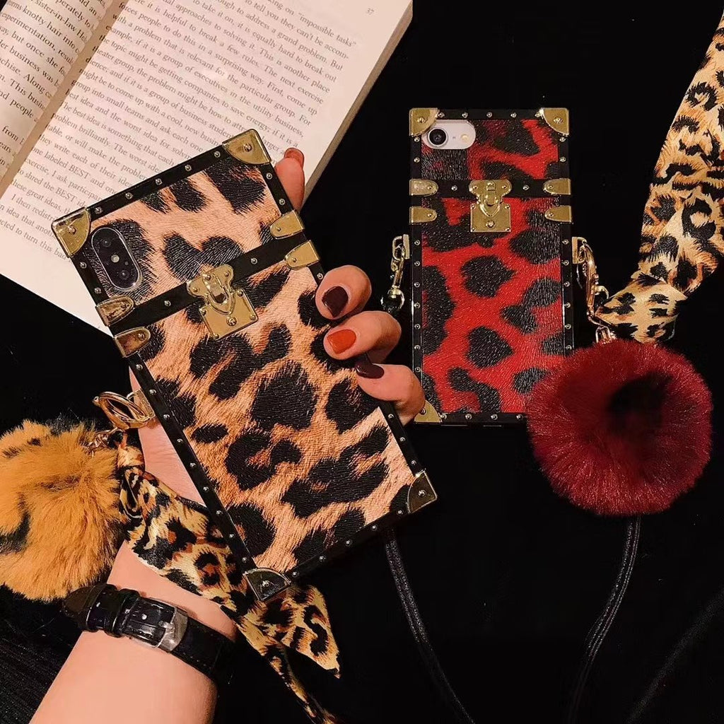 Leopard hair ball lanyard phone case