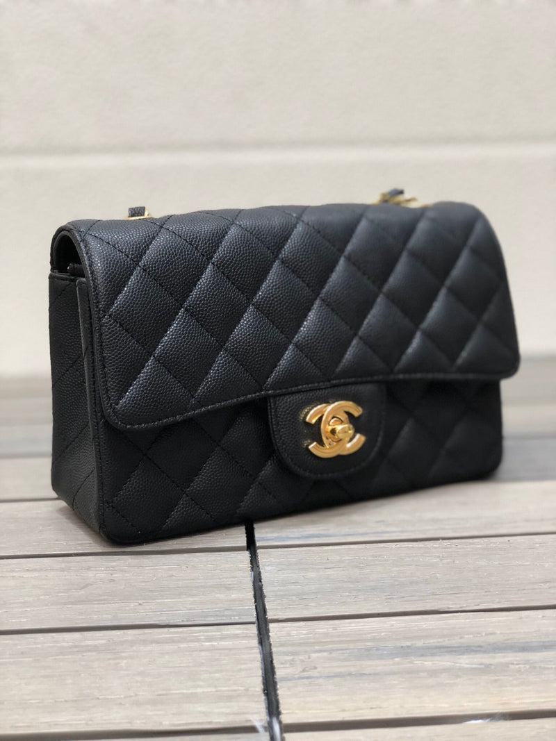 Chanel caviar 20 cm